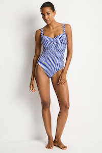 B Cup: Solara Twist Front Multi Fit 1Pce