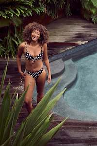 Sunseeker: Seoul Moulded Push Up Bra Top