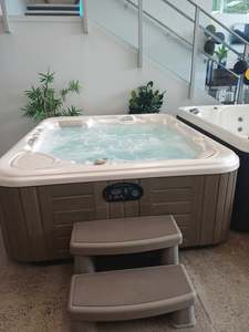Pre Loved Spas: Pre-Loved Highlife Sovereign