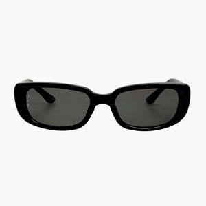 Accessories: Otra Backstreet Black | Smoke Sunglass