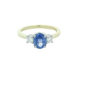 New Jewellery: 3 Stone Ring