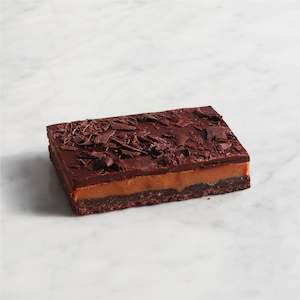 Cakery: Caramel Chocolate Slab
