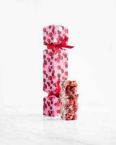 Christmas: Summer Berry Pavlova Christmas Cracker