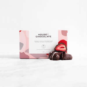 Chocolate Boxes: Dark Chocolate Strawberries Wholesale