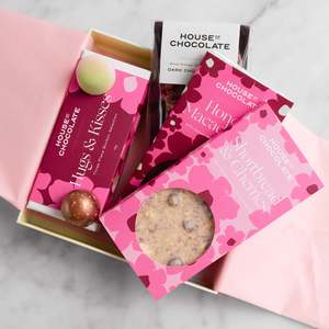 Mothersday: Floral Treat Box