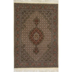 Mahi: Fine Wool and Silk Hand-knotted Persian Tabriz - Mahi Rug 101cm x 152cm