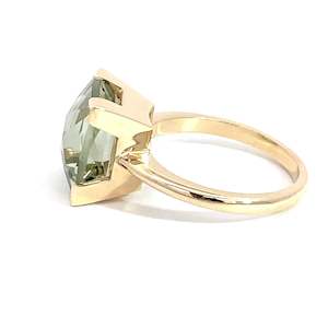 9ct Yellow Gold Green Briolette Amethyst Ring