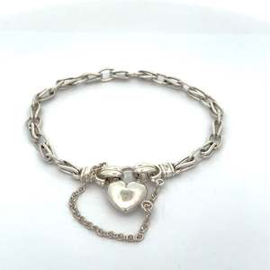 Sterling Silver Bud Wire Bracelet with Heart Locket