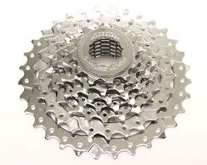 Cassettes: SRAM PG730 Cassette 7-Speed