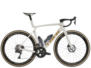 Road Bikes: 2025 Madone SLR 9 Gen 8