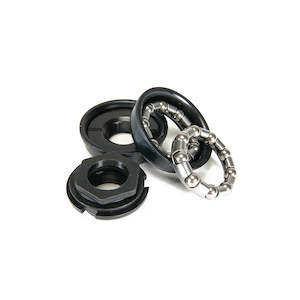 Salt Rookie US Bottom Bracket Set