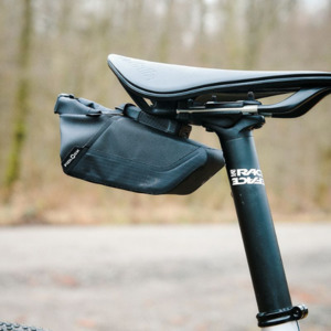 Saddles Seat Posts: Fidlock PinClip 400ml Saddlebag