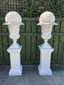 Urns & Pedestals