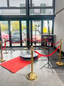 Photobooth Selfie Station: 360 Photobooth