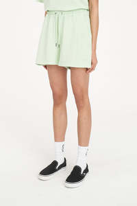 WMNS PREMIER SHORT MATCHA