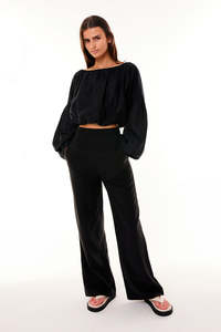 Lin-in Ls Meadow Top Black