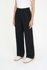 CLASSIC PLEAT PANT BLACK