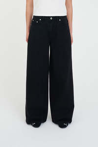 WIDE LEG JEAN BLACK WASH