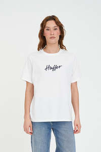 Womens T Shirts: CLASSIC TEE 170/SCRIPTED CHALK
