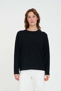 Knitwear: MERINO NEVE CREW BLACK