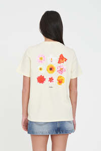 Womens: CLASSIC TEE 170/DAISY CHAIN BUTTER
