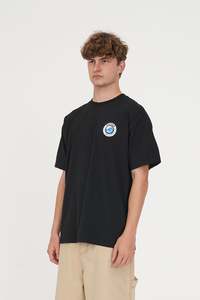 BLOCK TEE 220/INTL. BLACK