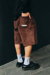 Shorts: CORD BOX SHORT COCOA