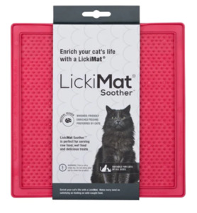 Pet Care Treats: Classic Soother LickiMat