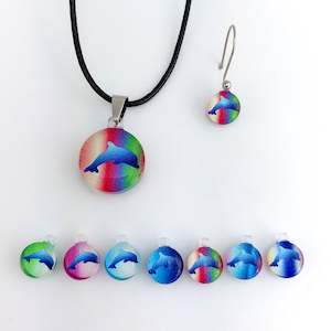 Wholesale: 102 - Dolphin - Carded