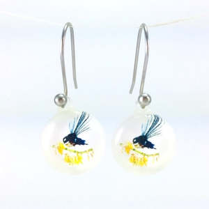 New Natures Reflections Earrings: White Fantail Earrings