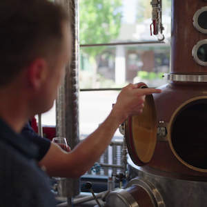 All: Private Distillery Tour – Large Group (13–18 people)
