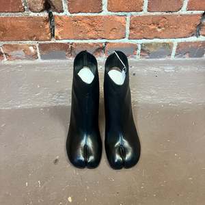 MARTIN MARGILEA Tabi boots 39