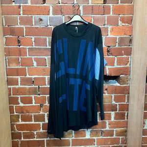 VIVIENNE WESTWOOD CLIMATE REVOLUTION top