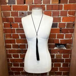 Martin Margiela: MARTIN MARGIELA X H&M hair necklace