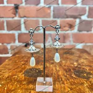Vivienne Westwood: VIVIENNE WESTWOOD vintage pearl drop earrings