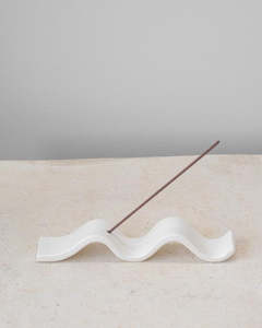 Kami Kindred: Wave Incense Holder White
