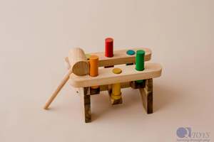 Qtoys: Pound A Peg