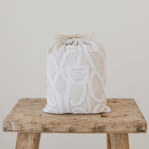 Fitted Cot Sheet | Te Pātiki Mocha