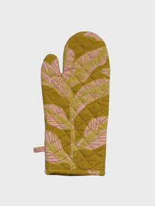 Mosey Me: Meridian Gold Oven Mitt