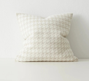 Giovanni Cushion - Salt