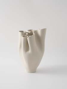 Brands: Walker Vase | Off White