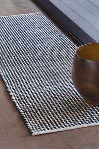Ravaya Runner | Natural/Black