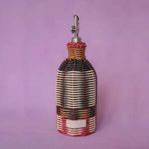 Homewares: Maegen Oil Pourer - Black/Cream