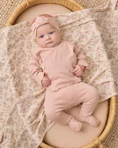 SWADDLE FLORAL VINE