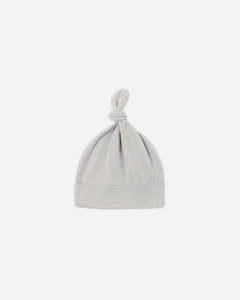 KNOTTED BABY HAT CLOUD