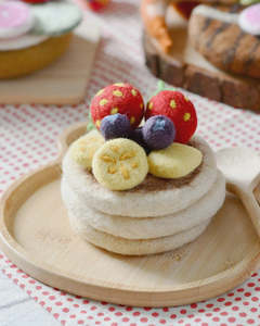 Toys: Felt Pancake Stack Play Food Set