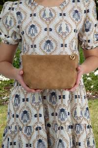 Kiss + Makeup Bag | Gold