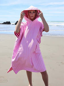 Hooded Towel | Sag Harbor Pink