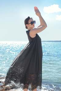 Bottom Heavy Dress | Black