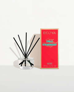 Candles Scents: Mini Holiday Diffuser | Chilli Strawberry